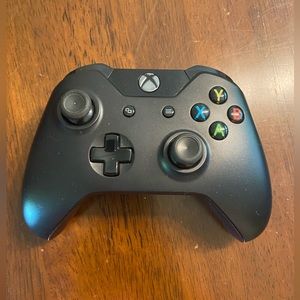 Xbox One controller, perfect condition, used lightly